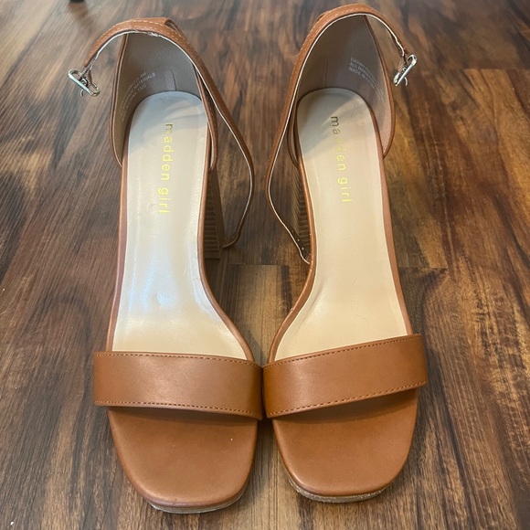 Madden Girl Women's Dawny Heeled Sandal - Picture 9 of 9